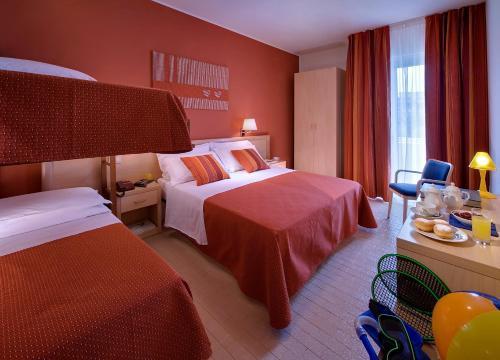 ביביונה Hotel Renania מראה חיצוני תמונה
