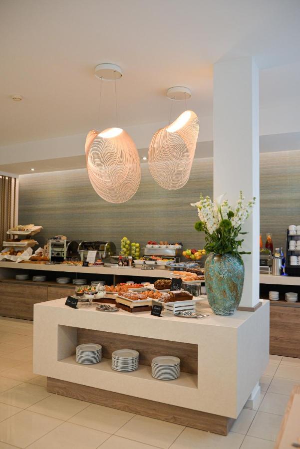 ביביונה Hotel Renania מראה חיצוני תמונה